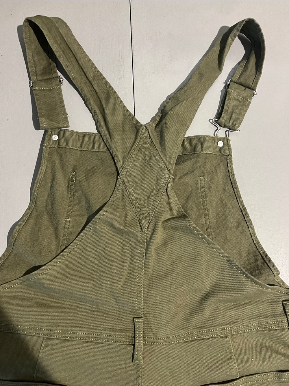 No Boundaries Olive Green Short Overalls - Picture 11 of 14
